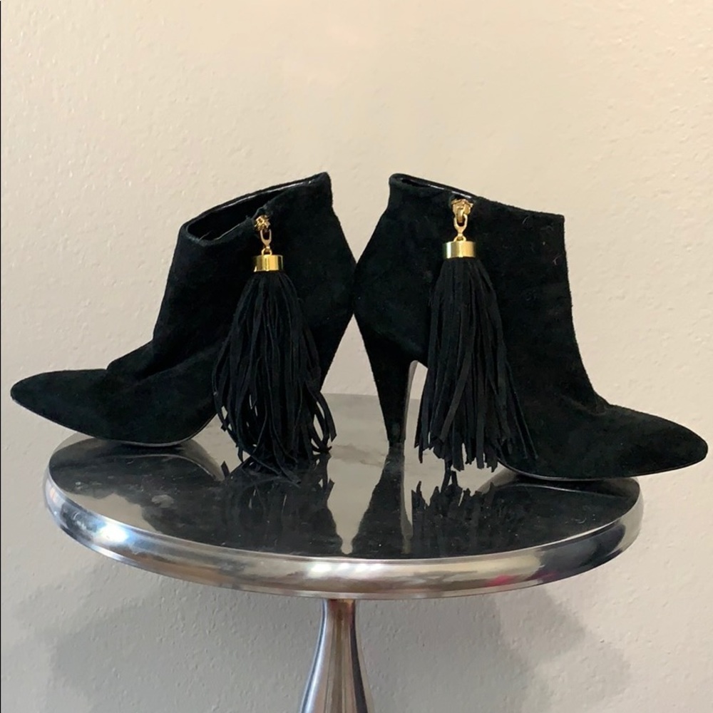 AUTHENTIC Charles Jourdan Ankle Booties w/ Tassel
